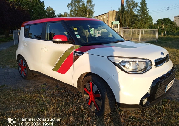 Kia Soul cena 41500 przebieg: 149000, rok produkcji 2015 z Przysucha małe 232